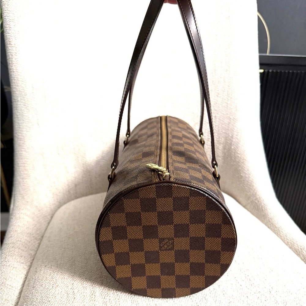 Authentic Louis Vuitton Papillon 30 Damier Ebene
N51303 brown with mini pouch - Picture 6 of 16